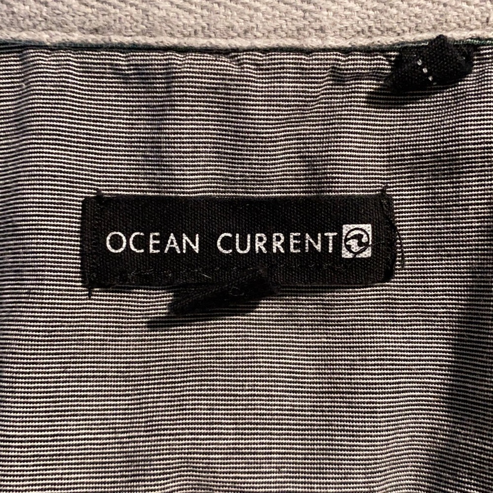 green hawaiian shirt